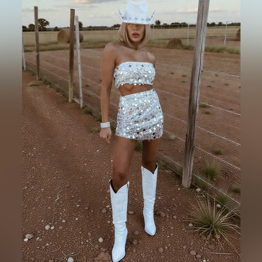 Sequin Mini Skirt in Silver